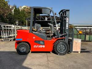 Электрический вилочный погрузчик с телескопической стрелой 3 тонны и краном-погрузчиком с индивидуальными аксессуарами для использования в ресторанах - Product Image 1