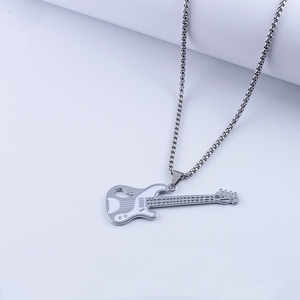 Collier pendentif guitare électrique, émail coloré, acier inoxydable, pour les amateurs de musique - Product Image 6