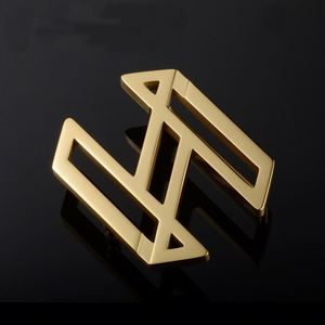 Ceinture magnétique automatique personnalisée en gros pour hommes et femmes, avec boucle en métal et logo lumineux pour un look élégant - Product Image 4