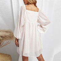 Vêtements en liquidation pour femmes Remise d'été sur les marchandises à la queue, Source de gros, et vêtements d'occasion Robe décontractée/