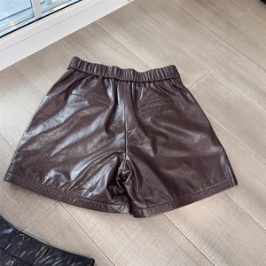 <span class=keywords><strong>Pantalon</strong></span> en cuir véritable pour <span class=keywords><strong>femme</strong></span>, short en cuir de vache ciré, taille semi-élastique, jambe large, décontracté, nouvelle tenue automne-hiver 2025 - Product Image 2