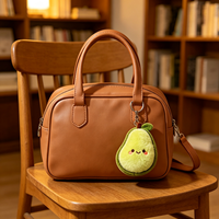 Porte-clés en peluche de fruits personnalisés en gros, pendentifs en peluche de dessins animés pour sacs, porte-clés en peluche de fruits doux rembourrés de coton PP
