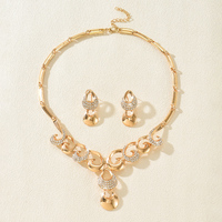 Ensemble de bijoux fantaisie en gros, design tendance, collection de bijoux de style classique pour toutes les occasions