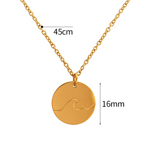Bijouterie tendance plaquée or 18 carats Collier en acier inoxydable pour amoureux de la plage Collier de surfeur Disque océanique Collier de vague dorée délicate pour femmes - Product Image 4
