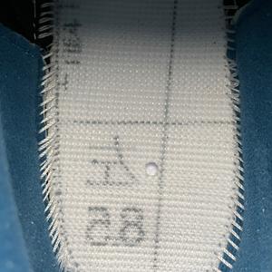 Baskets de basketball sportives décontractées pour hommes et femmes, personnalisables, confortables, respirantes, avec empeigne en maille de nylon, style pieds nus - Product Image 3