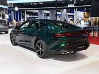 MG7 berline intermédiaire à essence 2.0T, modèle 2025, dernière version, en stock, véhicule à conduite à gauche, à vendre