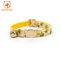 Collier pour chat imprimé citron avec nœud papillon, boucle de sécurité en métal, collier réglable mignon pour chaton, accessoires pour animaux de compagnie, OEM ODM personnalisé
