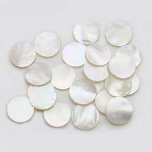 En stock Vadrouille ronde à double tranche plate en coquille blanche Disques ronds en nacre naturelle - Product Image 4
