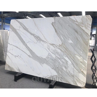 Carreaux de sol en marbre de style européen, décoratifs, luxueux, uniques, en onyx doré, pierre naturelle, grande dalle, motif pour villa