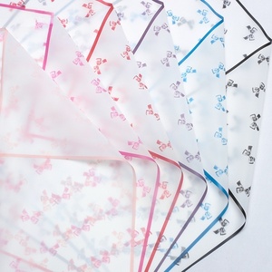 Papel de Regalo Floral con Borde Mágico y Lazo, Semitransparente, para Arreglos Florales y Envoltura de Regalos - Product Image 3