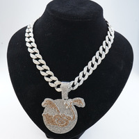 Collier tendance avec pendentif animalier argenté et strass, chaîne cubaine pour les passionnés de hip-hop et de streetwear