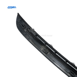 Rejilla antivaho original de segunda mano para parabrisas de Ferrari F12 2012-2018 OE 84714712 - Product Image 4