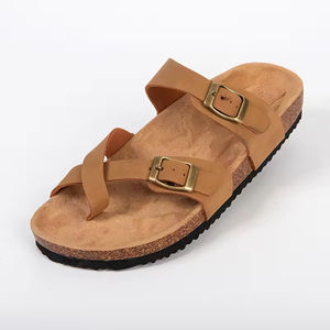 Sandalias planas antideslizantes de verano para <span class=keywords><strong>mujer</strong></span> a la moda, <span class=keywords><strong>chanclas</strong></span> de suela blanda con hebilla ajustable cómoda - Product Image 4