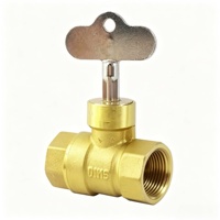 Robinet à boisseau sphérique verrouillable en laiton à poignée triangulaire, vanne d'isolement pour compteur d'eau, type de verrouillage Plum/Cross PN16, 1/2"-2", OEM disponible