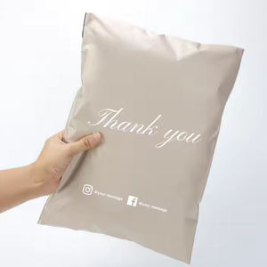 Enveloppes d'expédition résistantes à <span class=keywords><strong>la</strong></span> déchirure avec adhésif puissant pour vêtements, sacs d'expédition avec logo personnalisé, sacs d'expédition, sacs d'expédition XL - Product Image 1