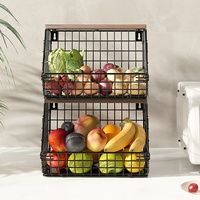 Panier de rangement suspendu personnalisé en fil métallique pour oignons et pommes de terre, panier à fruits empilable en métal avec couvercle en bois