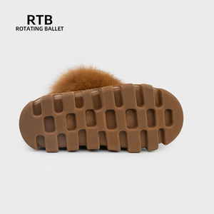 Botas de nieve de piel cálida de invierno con una suela de goma de una pieza de gamuza y piel y forro de lana grueso antideslizante ligero de lujo - Product Image 4