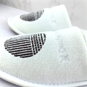 Suministros de cadena de hoteles de lujo personalizados, zapatillas desechables al por mayor, zapatillas desechables para invitados - Product Image 4