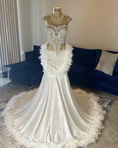 Oc strade V-Ausschnitt Ärmellose aus geschnittene Kette Prom Abendkleid Feder Strass Brautjungfer kleider Elegante Ballkleider