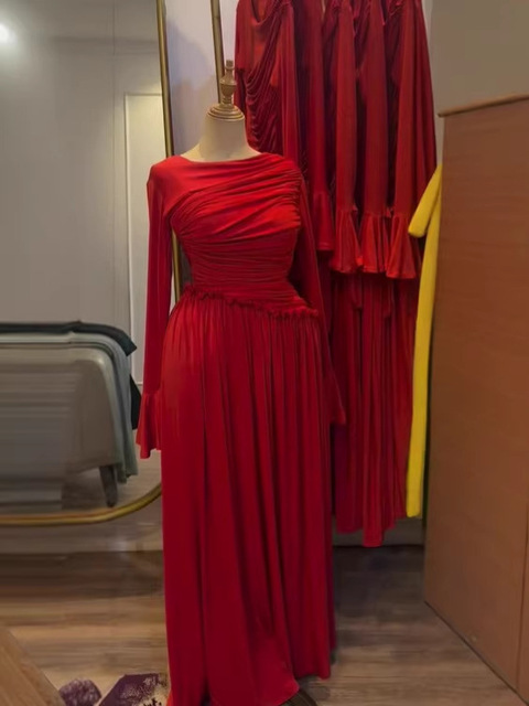 2026 New Long-Sleeved Pleated Ruffle Trimmed Dress, Elegant Vacation High-Elastic Long Dress