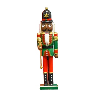 40CM Bâton Royal en bois à face noire <span class=keywords><strong>Casse</strong></span>-<span class=keywords><strong>Noisette</strong></span> en bois massif Pièce décorative Artisanat Décoration de Noël Cadeau Père Noël - Product Image 2