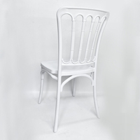 Chaises Napoléon blanches empilables en plastique PP pour événements extérieurs, banquets de mariage, usage commercial, hôtels et salons – Nouveauté 2024 en promotion
