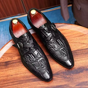 Chaussures montantes pour hommes en cuir véritable, motif floral, imperméables, légères, formelles, à bout pointu, avec boucle britannique, antidérapantes - Product Image 1