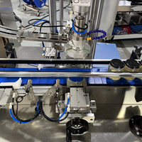 Machine de capsulage de boîtes de verre à sauce Bocaux en verre avec couvercles Machine à capsuler