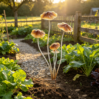 Sculpture de champignon en métal faite à la main OEM ODM avec piquet pour la décoration de jardin, de cour et de pelouse