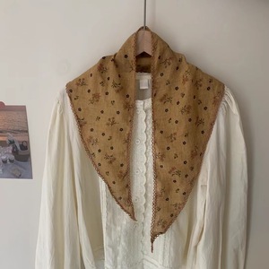 Sciarpa femminile in cotone <span class=keywords><strong>e</strong></span> lino con stampa digitale Vintage piccola sciarpa triangolare con manette a fiori - Product Image 1