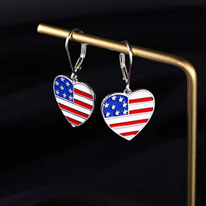 Orecchini pendenti a forma di cuore con bandiera, design a forma di cuore, accessori per l'orecchio da indossare tutti i giorni - Product Image 3