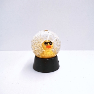 Base en plastique vide entièrement personnalisable pour globe à neige DIY pour enfants, pour l'éducation, les loisirs créatifs et les projets de bricolage pour la maison - Product Image 5