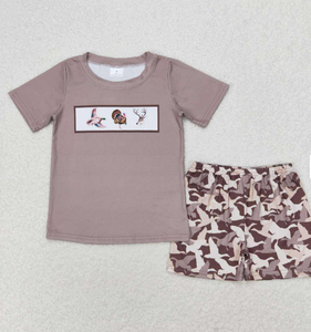 Longlv Conjuntos de Boutique para Niños Pequeños, Camiseta con Estampado de Perro, Pato y Ciervo con Pantalones Cortos de Camuflaje, Algodón/Seda de Leche/Algodón - Product Image 2