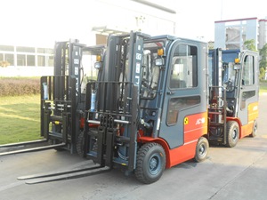 Навесное оборудование LDSJ: позиционер вил для вилочных погрузчиков 1.5-7т для Heli Clark - Product Image 6