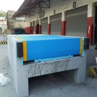 Rampe de quai hydraulique en forme de lèvre, capacité de 6, 8 et 10 tonnes, niveleur de quai d'entrepôt / niveleur de quai de bord d'entrepôt de 6 tonnes pour camion