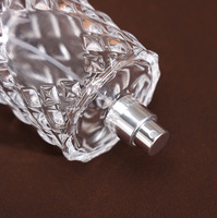 Flacon pulvérisateur vide en verre à col serti de 50 ml et 100 ml pour parfum, huile essentielle et atomiseur