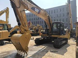 รถขุดไฮดรอลิกตีนตะขาบ Caterpillar CAT 320D มือสอง ชั่วโมงการทำงานต่ำ สีเดิมจากโรงงาน ไม่มีการปรับปรุงซ่อมแซมใหญ่ ระบบไฮดรอลิกเสถียร - Product Image 3
