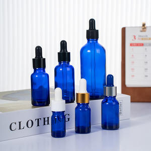 Vente en gros <span class=keywords><strong>de</strong></span> flacons d'huile essentielle vides personnalisés, 5 ml, 10 ml, 15 ml, 20 ml, 30 ml, 50 ml, 100 ml, 150 ml, flacon en verre avec compte-gouttes et boîte d'emballage - Product Image 2