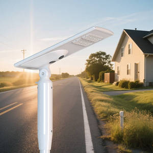 Lampadaires solaires LED extérieurs intégrés 80W 120W 300W avec caméra CCTV, corps en aluminium IP65, certifiés ROHS pour usage en jardin, batterie FL - Product Image 3