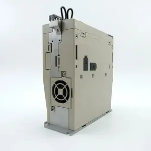 Servoaccionamiento <span class=keywords><strong>SGDV</strong></span>-<span class=keywords><strong>120A11A</strong></span> Nuevo en Caja, Automatización Industrial para PLC, PAC y Controladores Dedicados, 1 Año de Garantía, 1 Pieza MOQ - Product Image 4