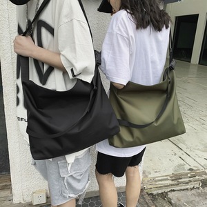 Bolsa Transversal de Nylon de Grande Capacidade, Nova, Estilo Casual Masculino, Tendência Japonesa, Respirável, Sensação de Alta Qualidade - Product Image 4