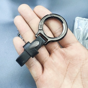 Porte-clés pendentif pour homme, style vintage décontracté, en alliage de zinc, à suspendre à la ceinture, vente en gros d'usine - Product Image 5