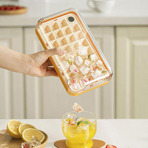 Nouveau fabricant de bacs à glaçons en plastique écologique Outils de <span class=keywords><strong>cuisine</strong></span> d'été de style crémeux Presse en un clic avec nouveautés - Product Image 5