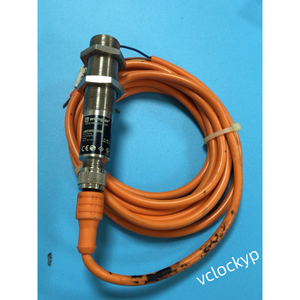 WENGLOR UMD402U035 Sensor Ultrasonic Reflex Sensor <b>Used</b> - Product Image 1