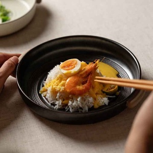Assiette de service <span class=keywords><strong>en</strong></span> porcelaine vintage à texture spirale, <span class=keywords><strong>plat</strong></span> de cuisson <span class=keywords><strong>en</strong></span> céramique avec poignées latérales, grand <span class=keywords><strong>plat</strong></span> noir résistant <span class=keywords><strong>au</strong></span> <span class=keywords><strong>four</strong></span> - Product Image 4
