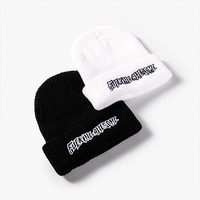 Gorro de Punto Acrílico con Diseño Bordado Personalizado, para Uso Diario