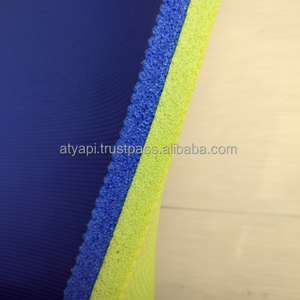 Matériau d'isolation thermique industrielle en mousse EPE-aluminium composite, épaisseur 30-100 mm, pour utilisation dans les réfrigérateurs/boîtes frigorifiques AT-PE05 - Product Image 1