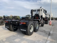 Nouveau camion tracteur tout-terrain puissant SHACMAN 6x6 diesel avec suspension pneumatique, conduite à gauche et grande garde au sol
