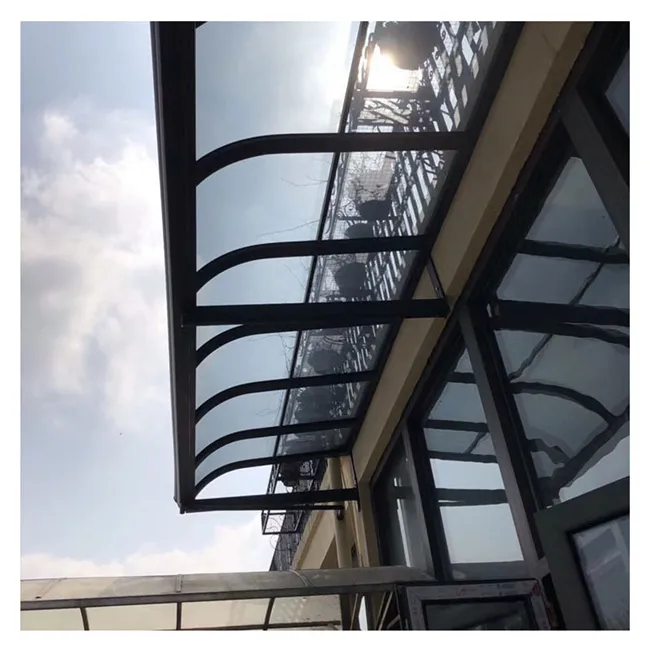 Systèmes de toit rétractable repliable de balcon, canopée étanche en PVC de haute qualité pour le jardin