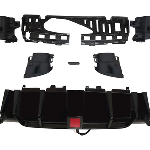 Chất liệu PP cao cấp dành cho <span class=keywords><strong>Mercedes</strong></span> E-CLASS W213 2016-2020 Kiểu B, kiểu đen bóng, khuếch tán gió sau có đèn - Product Image 4